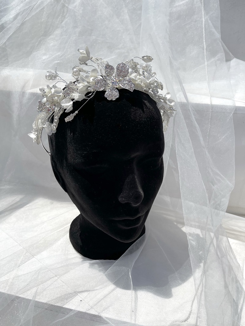 Floral wedding hairband